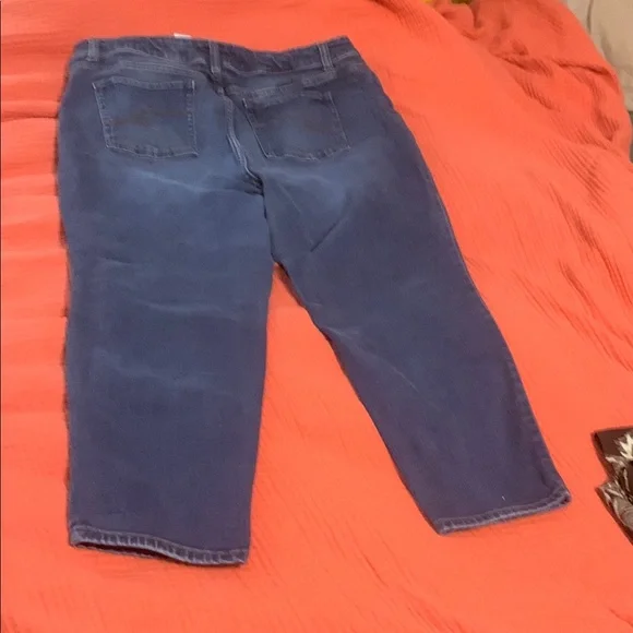 Women's Blue Jeans - Picture 5 of 5